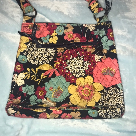 Vera Bradley “Happy Snails” Hipster - Picture 3 of 4